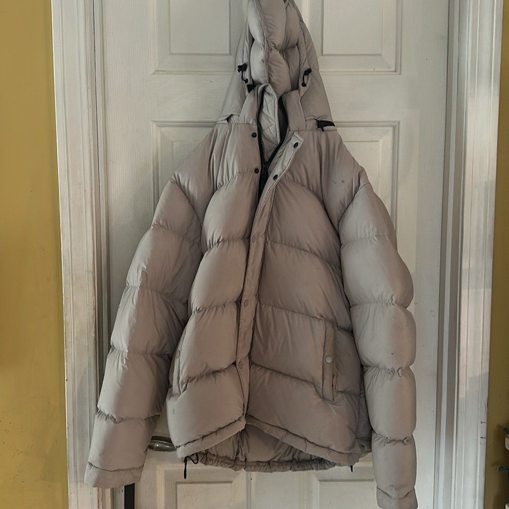 Aritzia TNA The Super Puff gray large